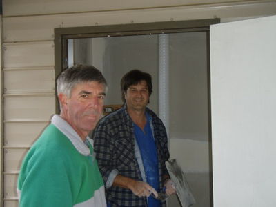 working bee jul10 5 resize
Mark Rampant and Lyndon Cubbins

